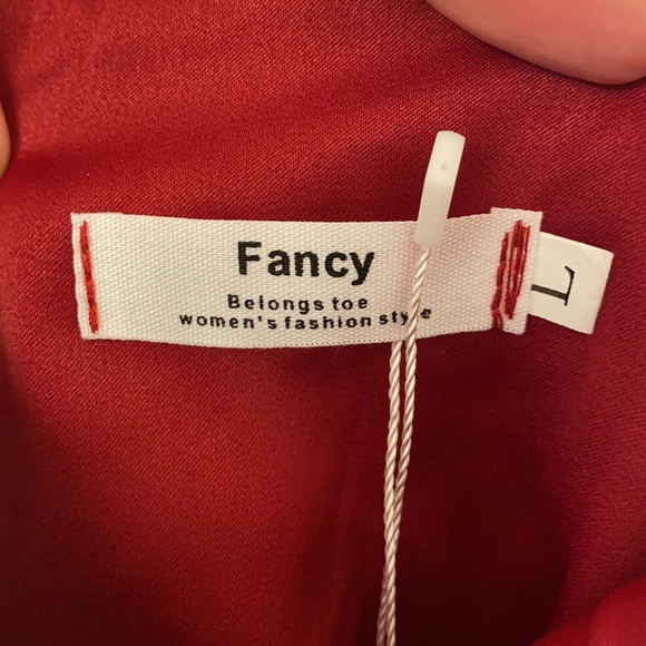 Burgundy satin evening dress - Picture 7 of 7